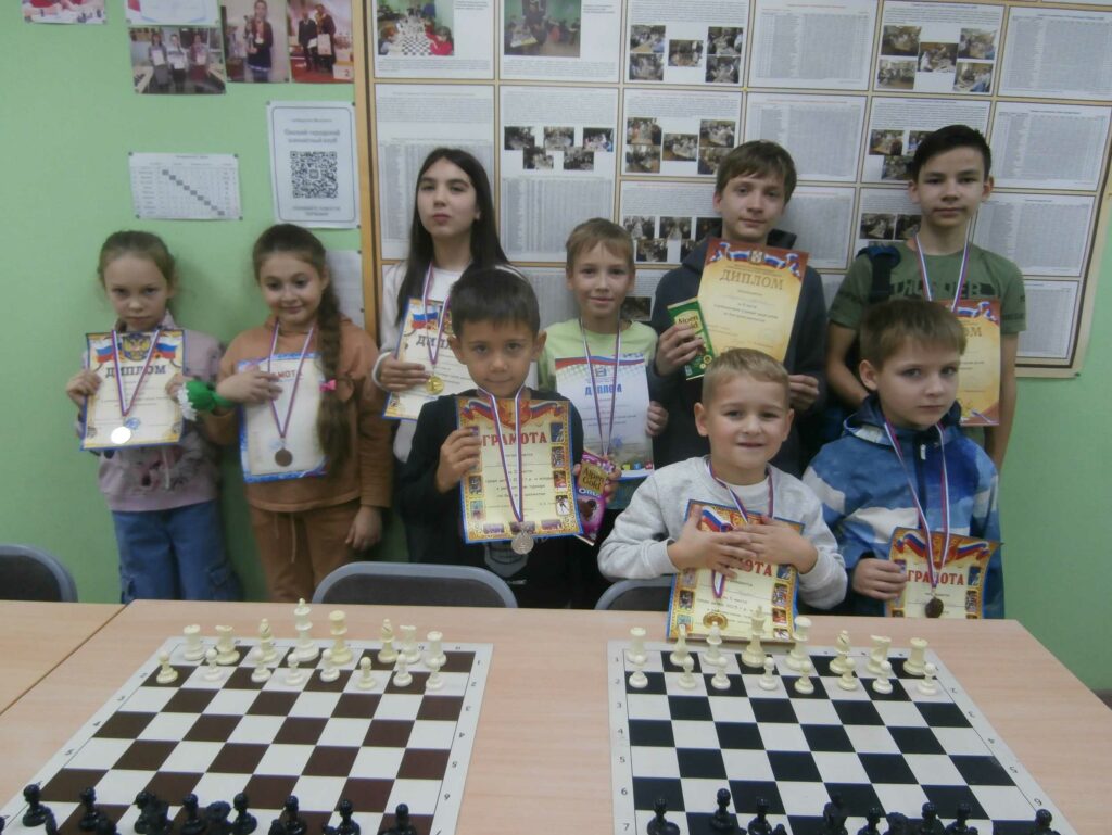 В филиале ГШК на Масленникова состоялся турнир по быстрым шахматам для детей
